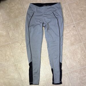 2xist Black and Gray women’s athletic Leggings size small